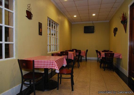 Hotel Elev8 Conroe Restaurant bilde